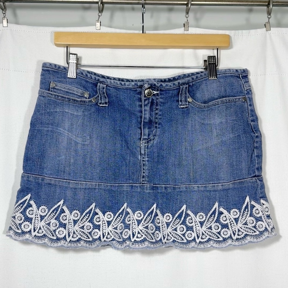 Candie’s Y2K Blue Denim Mini Skirt w/ Floral Embroidery